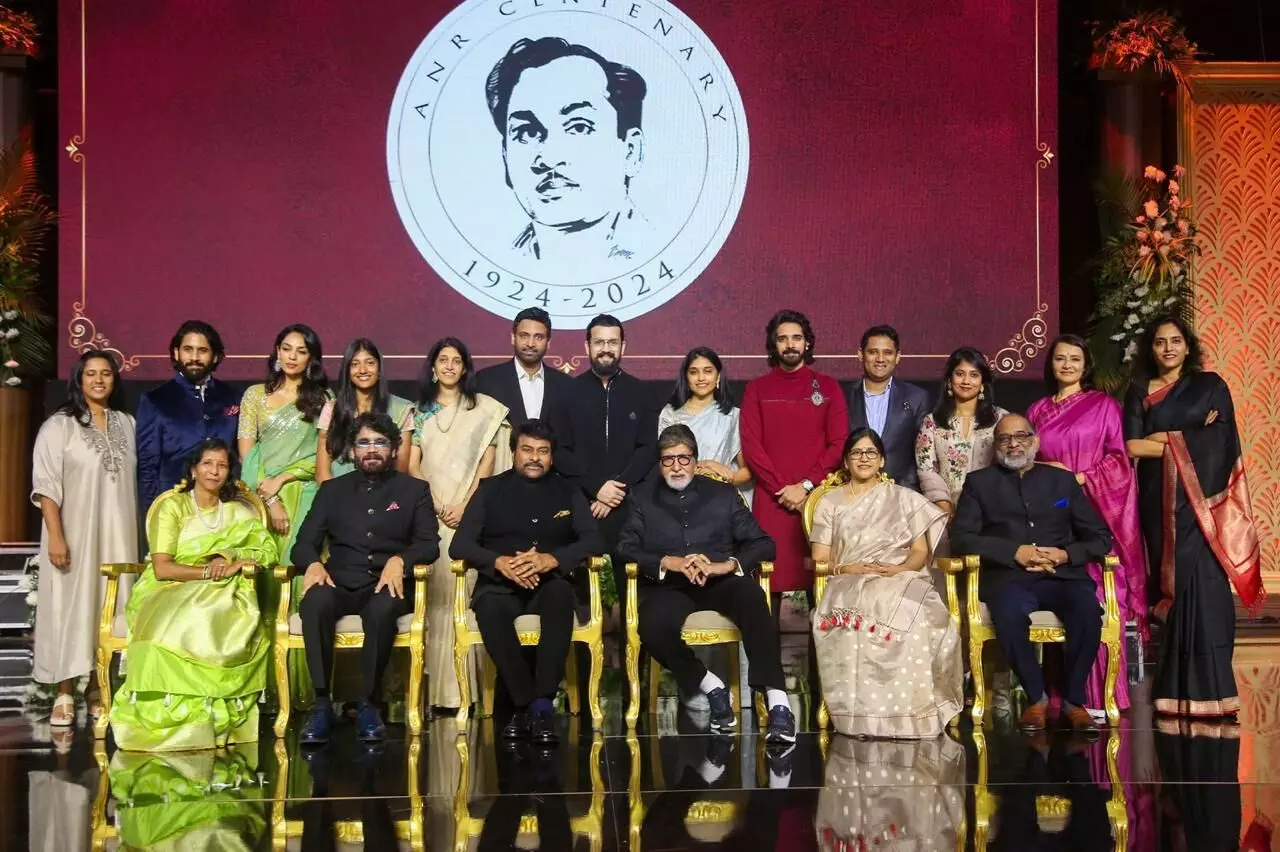 ANR National Awards: Big B honors Chiranjeevi with this prestigious award