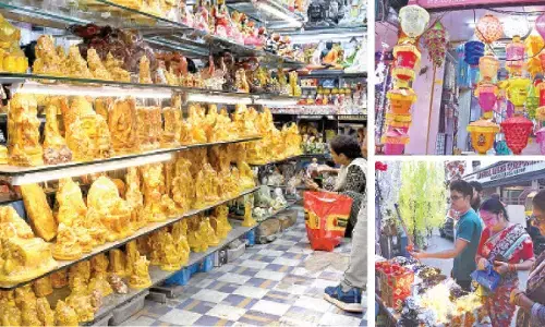 Markets in city bursting at the seams ahead of Diwali