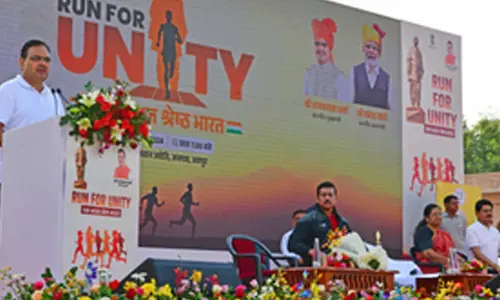 Raj CM flags off Run for Unity, says Sardar Patel symbol of determination and courage