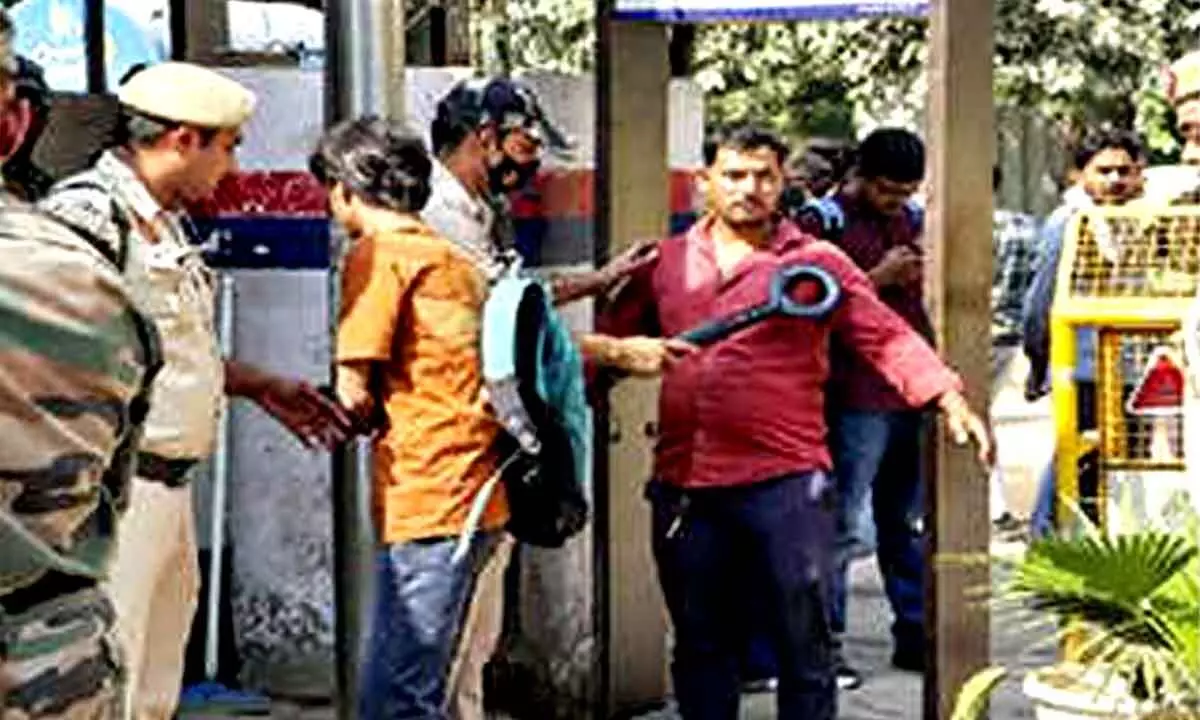 Security tightened across Delhi markets, railway stations