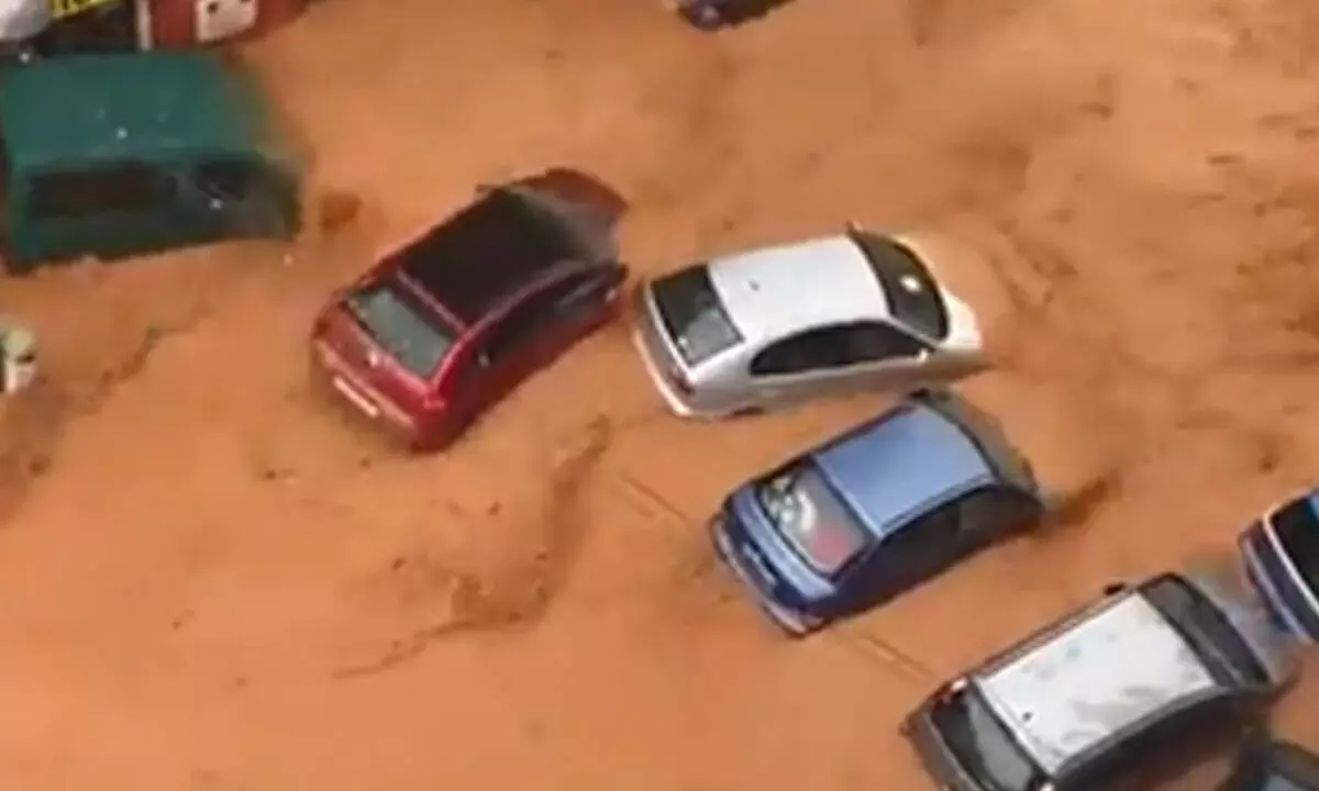 62 dead in flash floods in eastern Spain