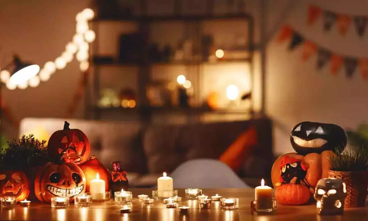 Spooky Halloween 2024: 30+ Wishes, Messages, Images, and GIFs for a Hauntingly Fun Celebration