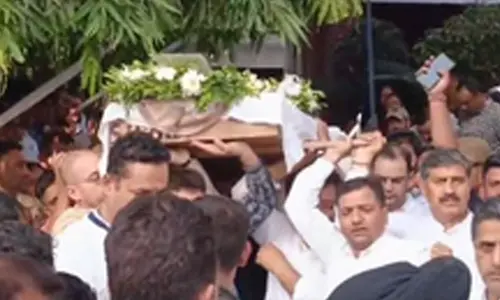 Hundreds attend cremation of J&K BJP leader Devender Singh Rana