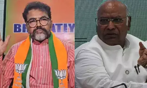 Dont serve just the Gandhi family; serve your kind also Chalavadi advises Kharge