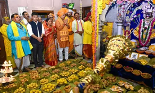 Rajasthan CM offers prayers at Shrinathji Temple