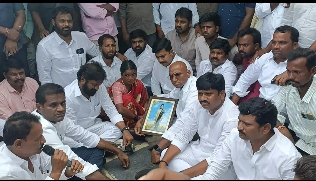 BRS Leaders Demand Justice for Minor Girl’s Death in Gadwal, Urge Action Against Seed Organizer