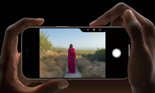 iPhone 16 Gets Mirrorless Camera-Style Focus Lock with iOS 18.2 Beta 2 Update