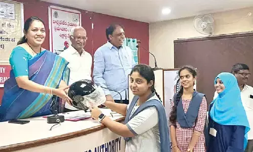 Use of helmet reduces injury risk: Judge