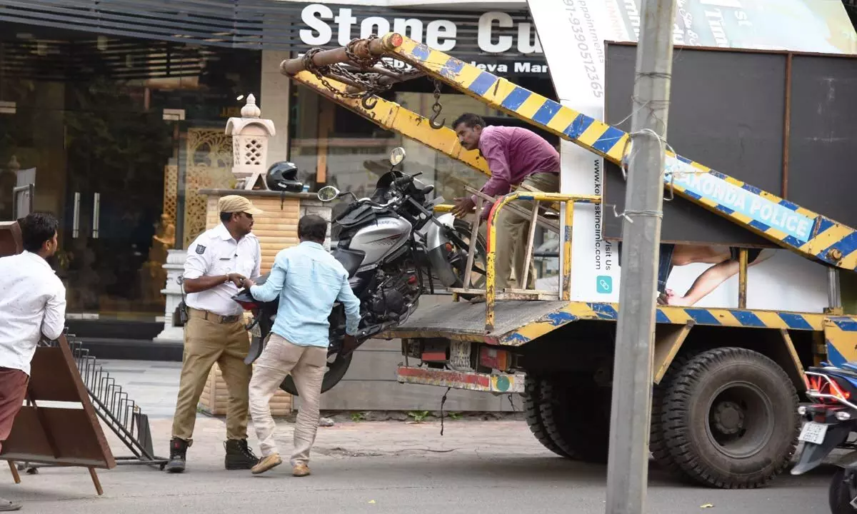 Quick commerce stores spawn congestion in Hyd’bad colonies