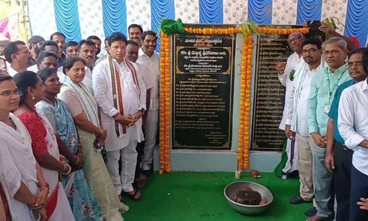 IT Min lays foundation stone for Co-operative Central Bank building