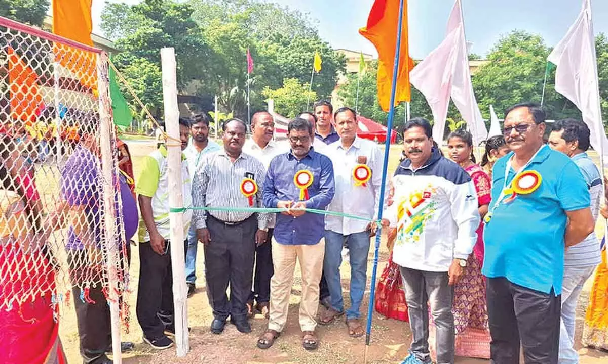 68th inter-district ball badminton championship begins