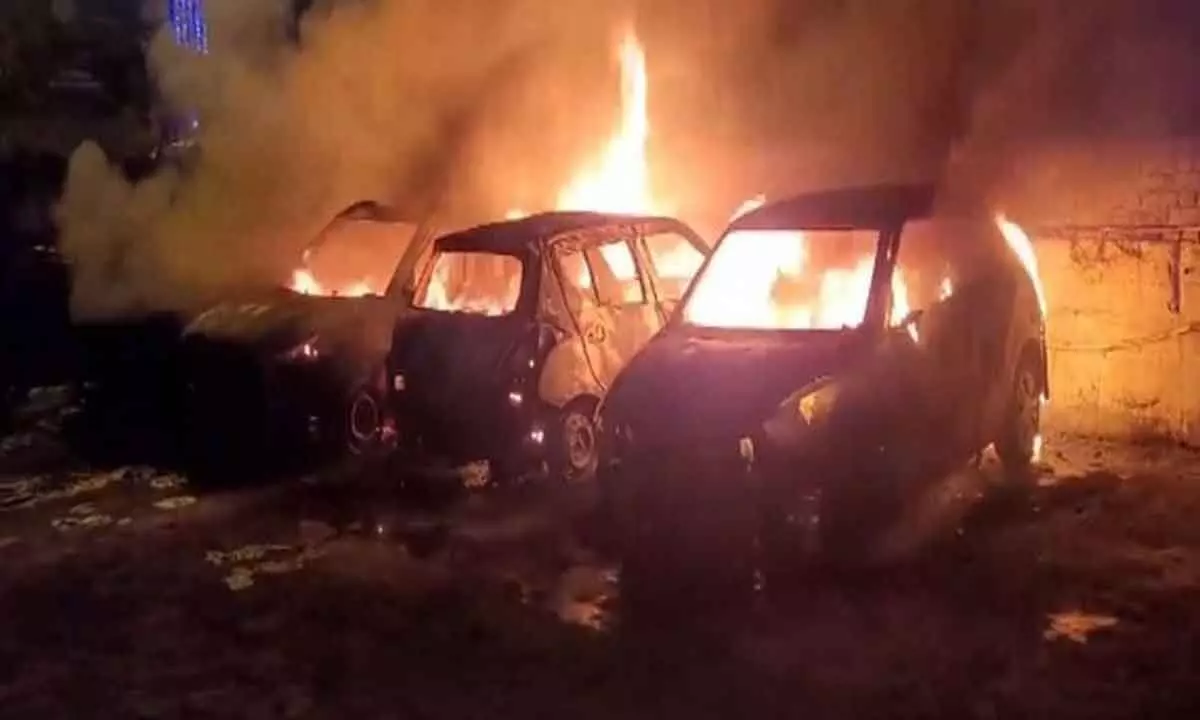 Fire Breaks Out on Zaheerabad Highway; 8 Cars Destroyed in Blaze