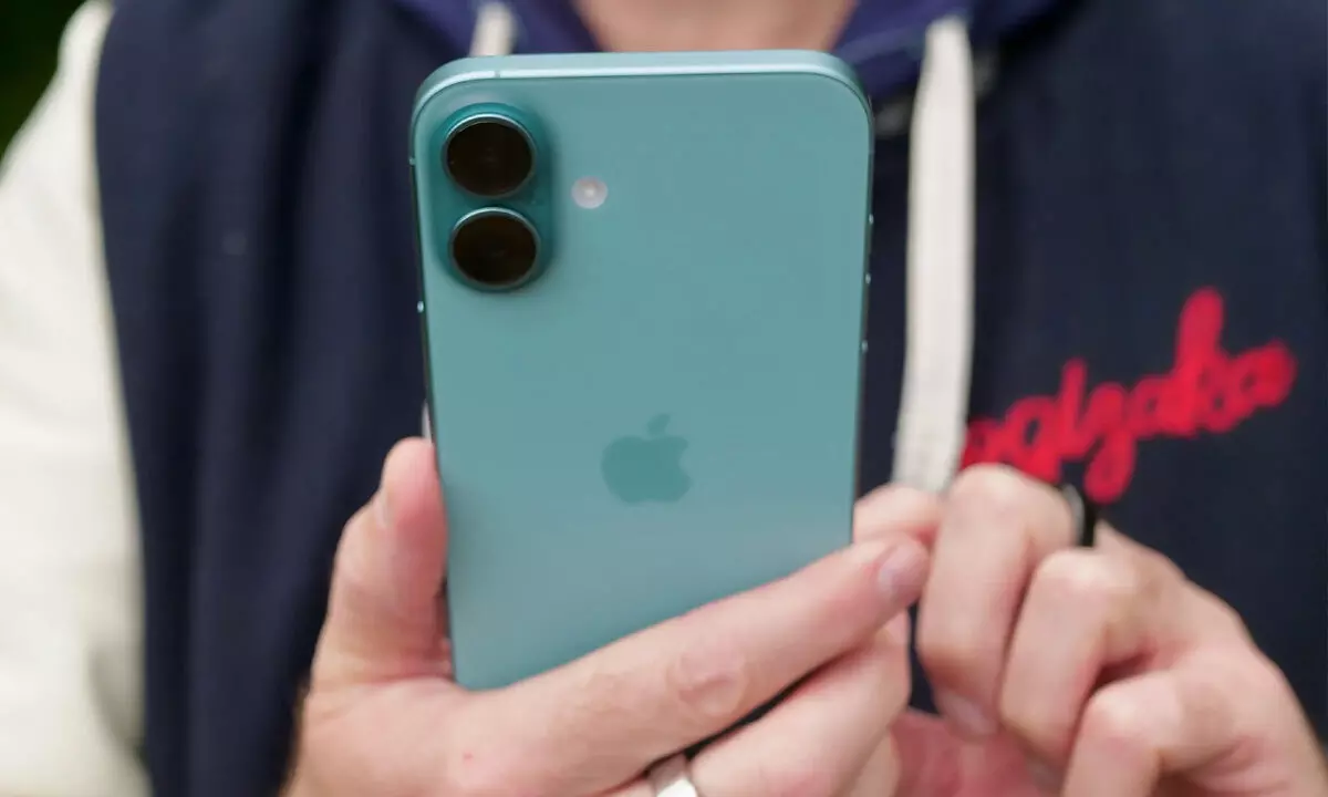 iOS 18.1 Introduces Inactivity Reboot for Enhanced iPhone Security iOS 18.1 Introduces Inactivity Reboot for Enhanced iPhone Security