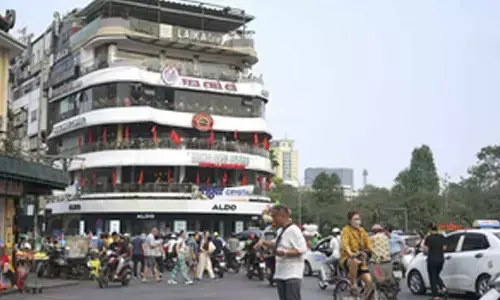 Vietnams tax revenues in e-commerce reaches $3.74 billion in 10 months