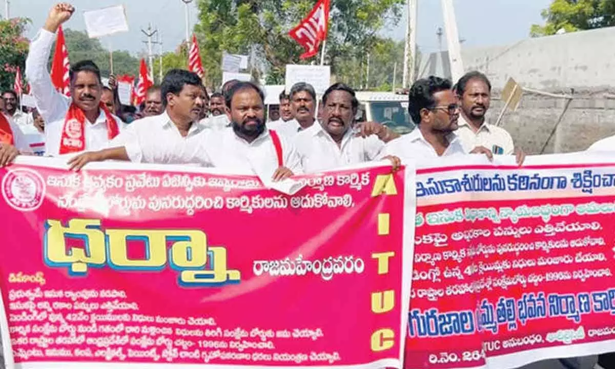 Construction workers demand action against sand mafia