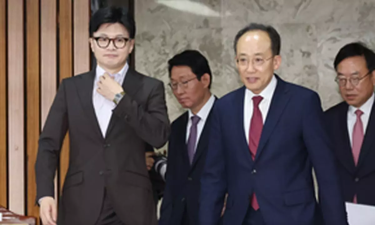 South Korea: Clash looms between ruling, main opposition parties over first lady controversy