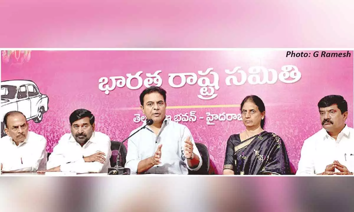 Govt usurping farmers lands to promote CMs kin co: KTR