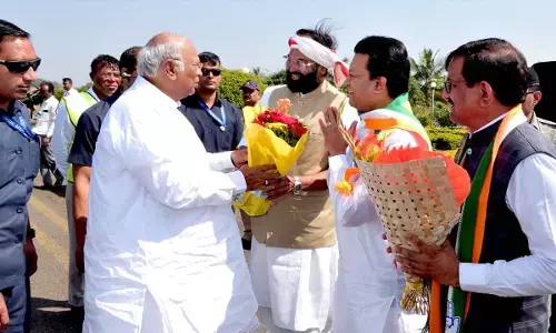 Reject BJP’s divisive politics in Maha: Uttam