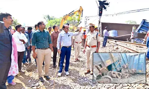 Goods train derails in Peddapalli, services disrupted