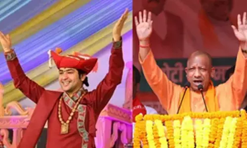 Dhirendra Shastri supports Yogi Adityanaths batenge to katenge slogan