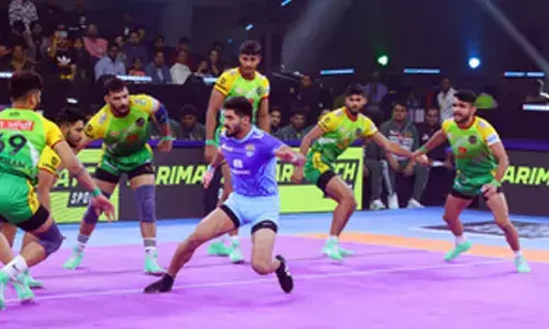 PKL Season 11: Raiding trio of Devank, Ayan, Sandeep help Patna Pirates rout Bengal Warriorz