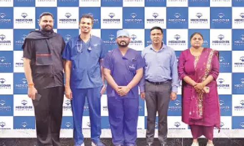 High-risk aortic valve replacement surgery performed successfully