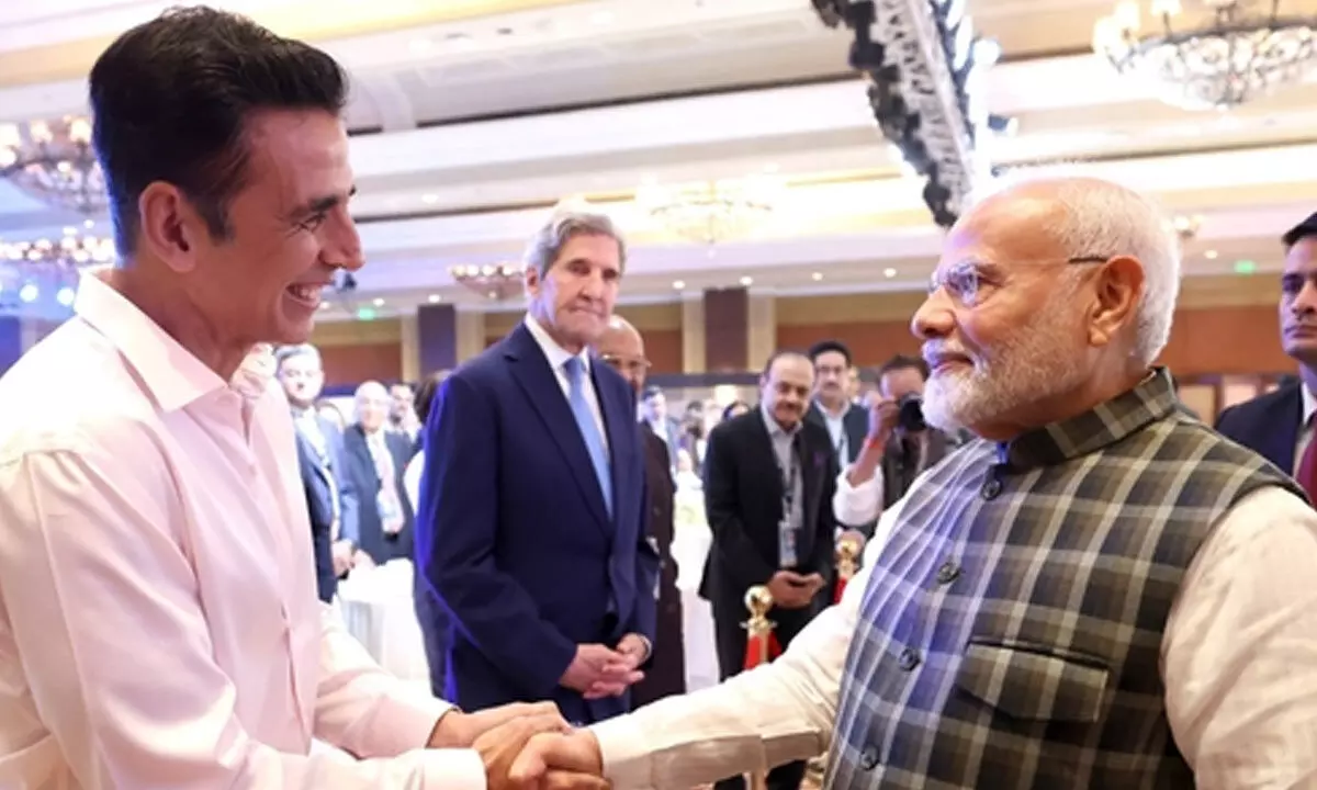 ‘Kaise ho bhai’: Modi’s candid moment with Akshay Kumar