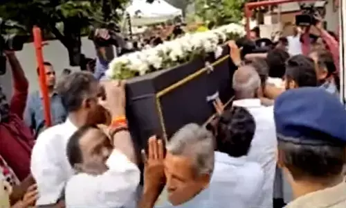 Rammurthy Naidus Last Rites Held in Naravari Palli