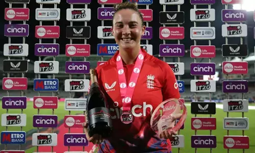 Alice Capsey called up to England women’s T20I squad for South Africa tour