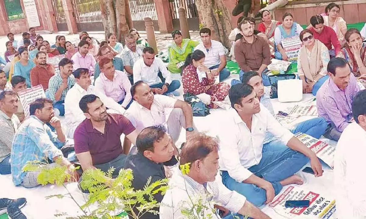 MCD teachers body says admin forcing them to attend school for online classes