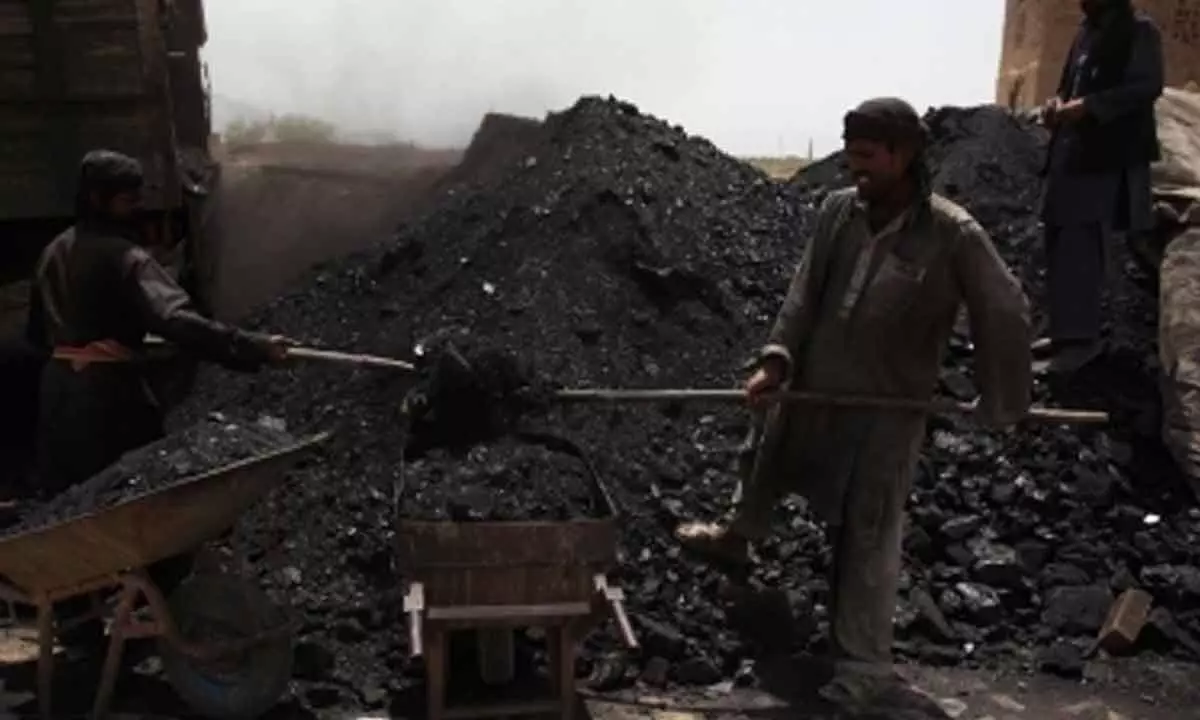 Coal imports fall by Rs 13,629 crore in April-September as domestic output rises