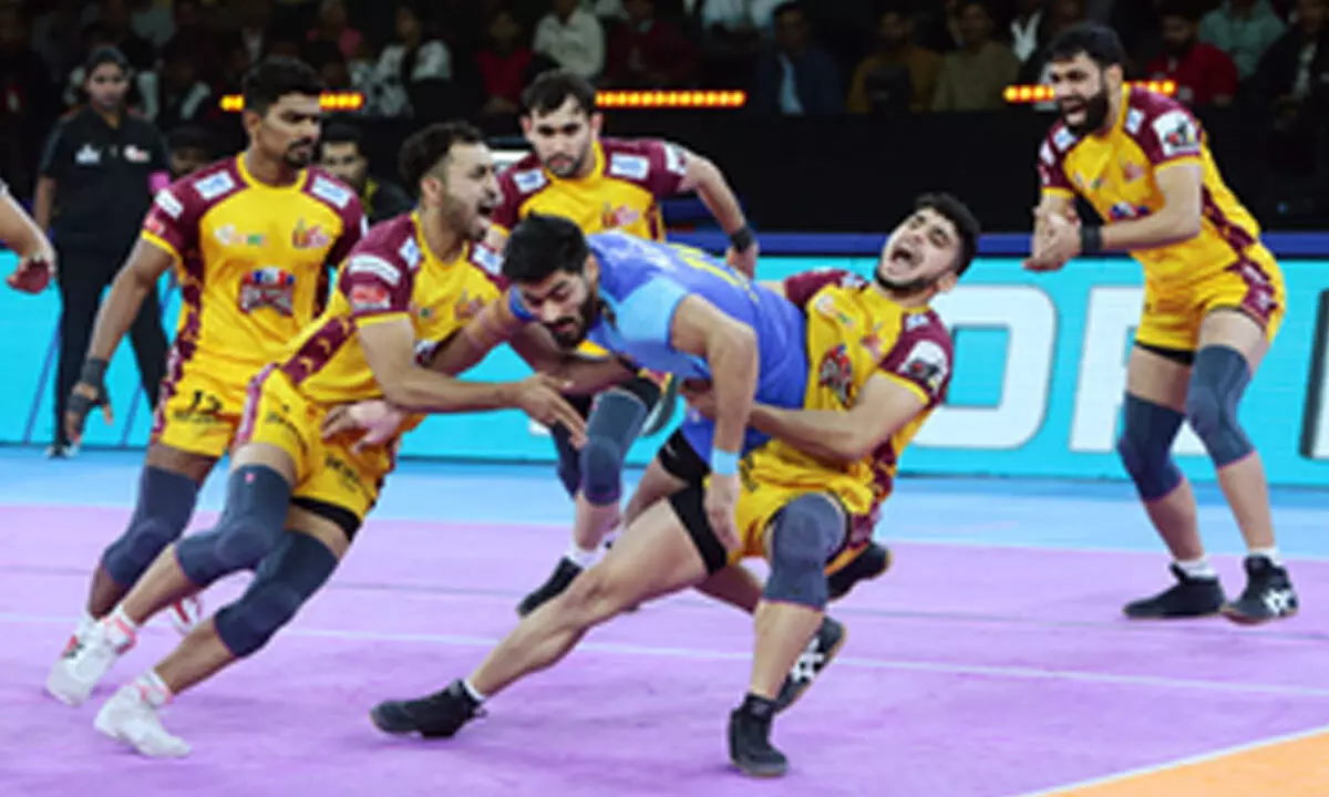 PKL Season 11: Telugu Titans register third straight win to top standings