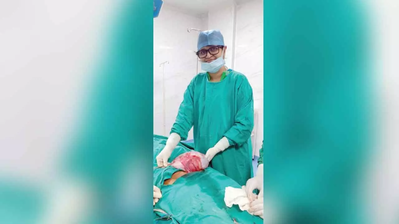 7 kg ovarian tumour removed