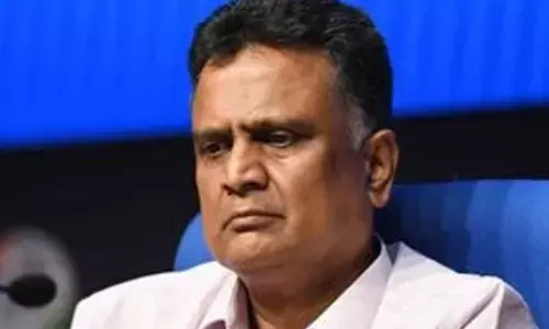 First Telugu bureaucrat to become CAG of India