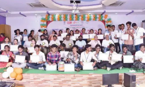 Country’s development depends on youth’s progress: Collector Vinod