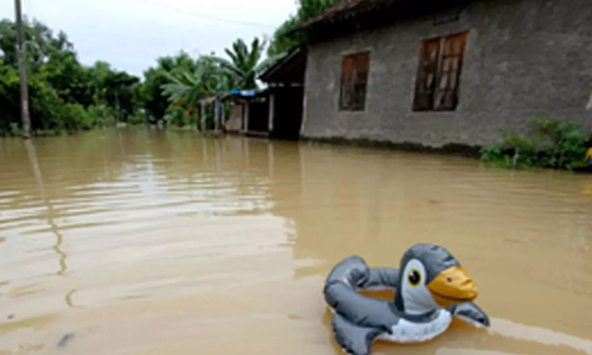 Flash flood in Indonesias South Tapanuli claims two lives