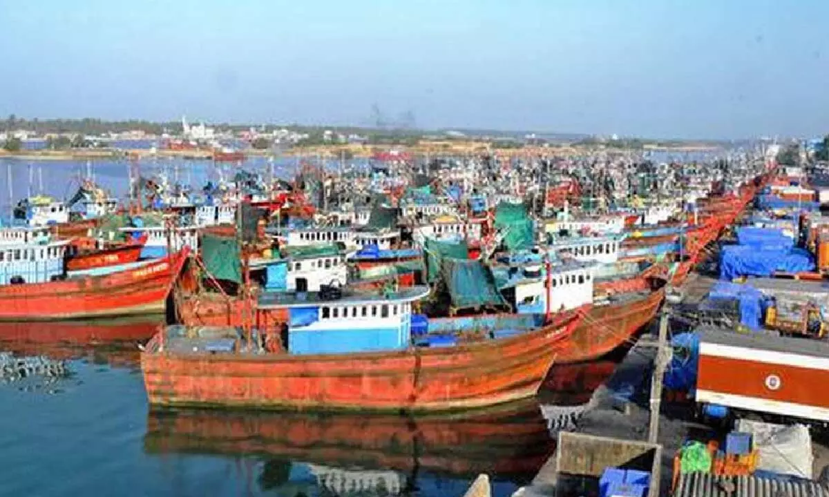 Fishermen in distress due to lax sanitary facilities in Malpe Fisheries Harbour