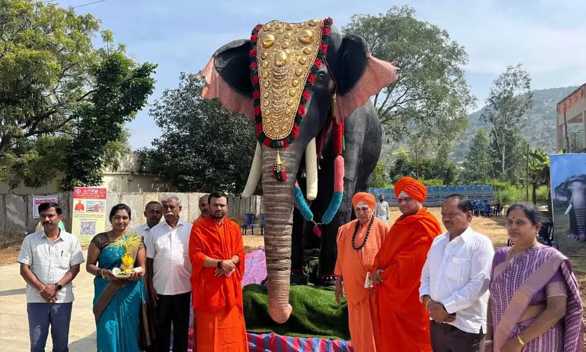 Kolar’s Compassionate Leap: Mechanical Elephant Leads Temple Procession