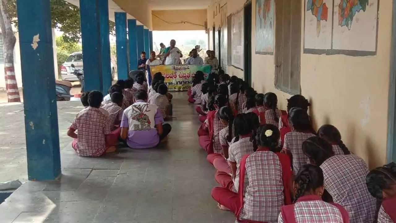 Nagarkurnool: Students told about harmful effects of tobacco