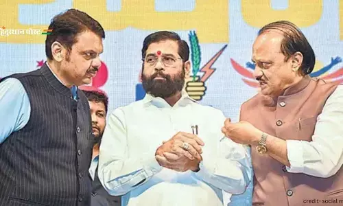 Maha tussle delays formation of new govt