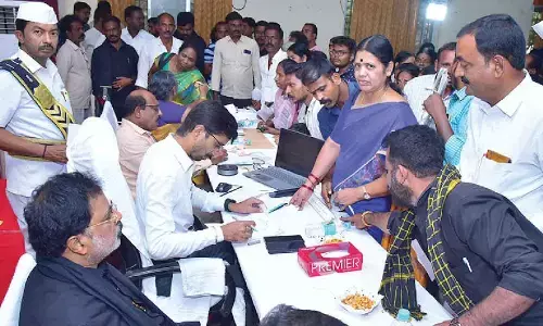 Resolve public grievances on spot: Collector