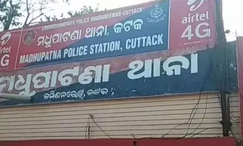 Couple arrested for forcing Bangla girl into prostitution