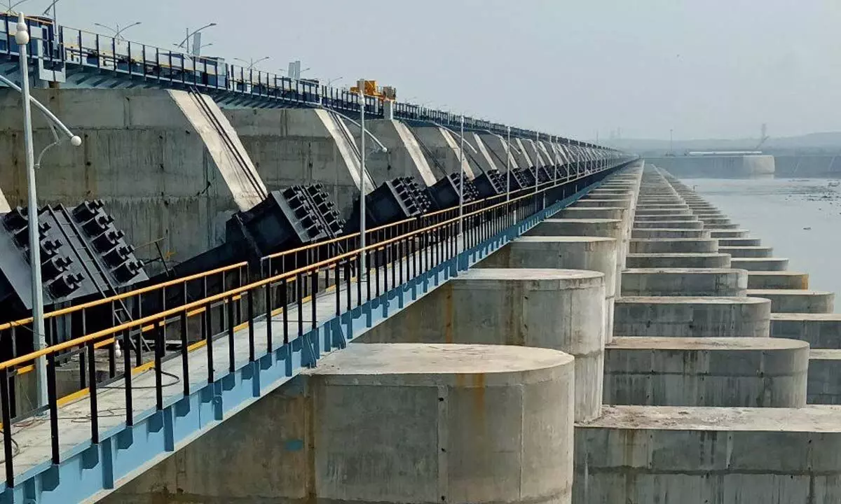 Sundilla barrage built without proper design: Engrs