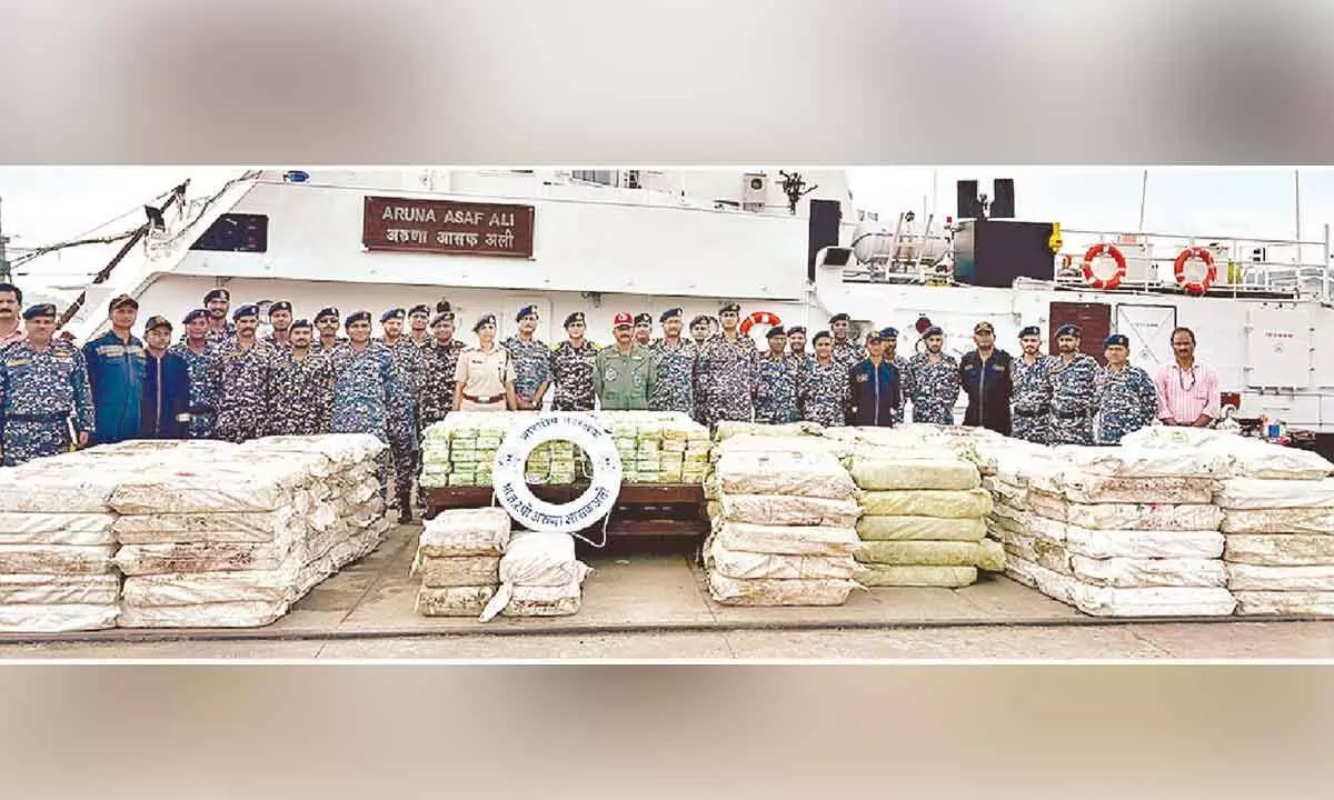 ICG seizes vessel carrying 6K kg drugs