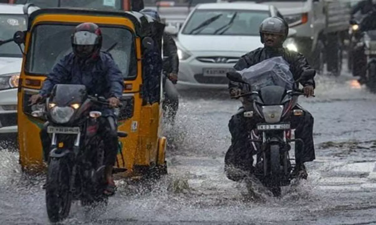 Rains lash Tamil Nadu