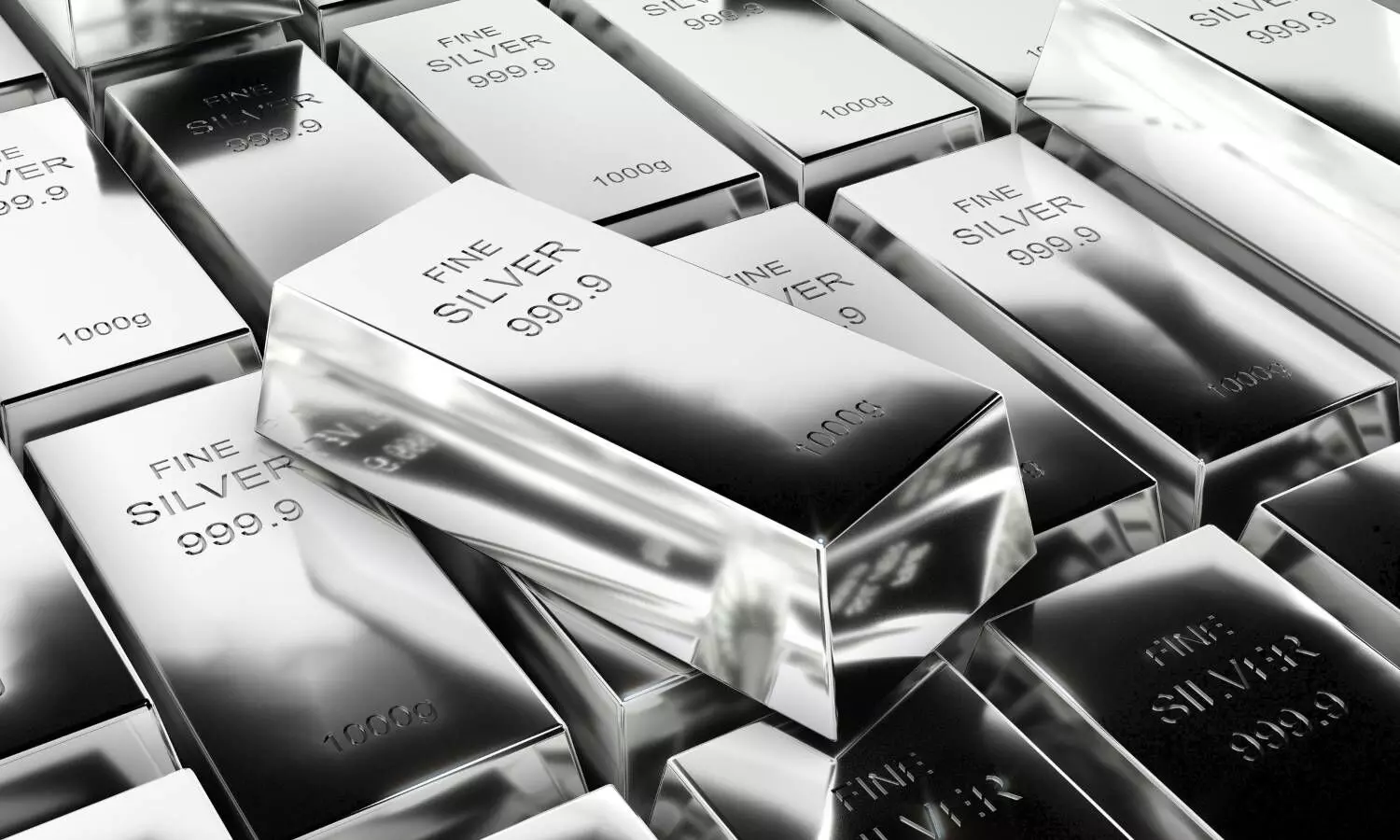 Silver Prices Hit One-Month Low in Hyderabad, Dropping to Rs 97,900 per Kg Since October