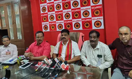 All India Railwaymen’s Federation national vice president Pramod Kumar Patsahani speaking to the media in Visakhapatnam on Tuesday