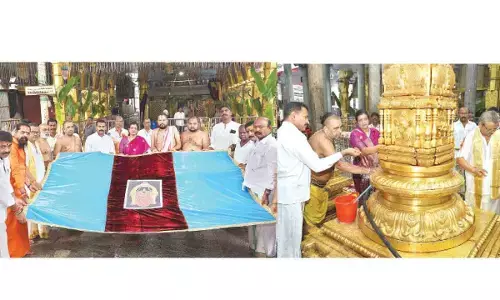 Koil Alwar Tirumanjanam held at Tiruchanur