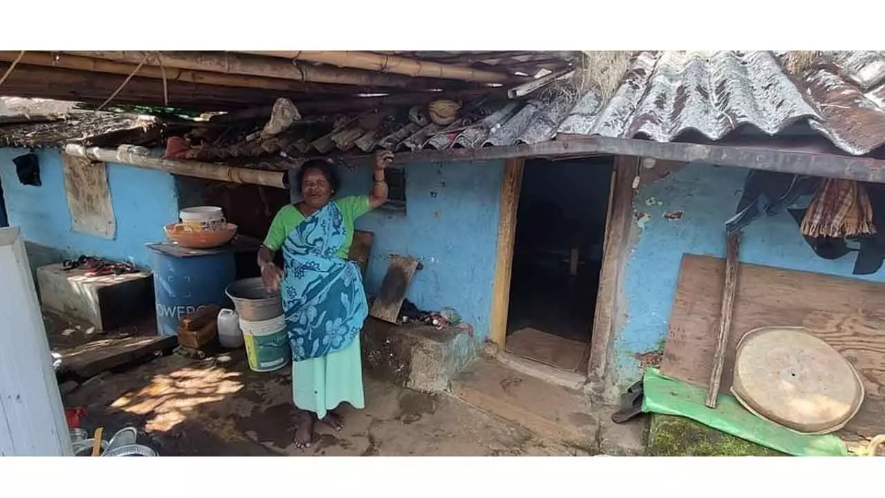 Deteriorating living conditions in Kuduramukha: Daily wage workers deprived of basic amenities