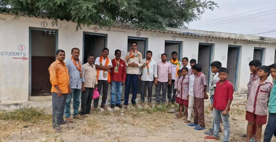 BJP Demands Immediate Action on Failing Mid-Day Meal Scheme and Infrastructure in Jogulamba Gadwal Schools